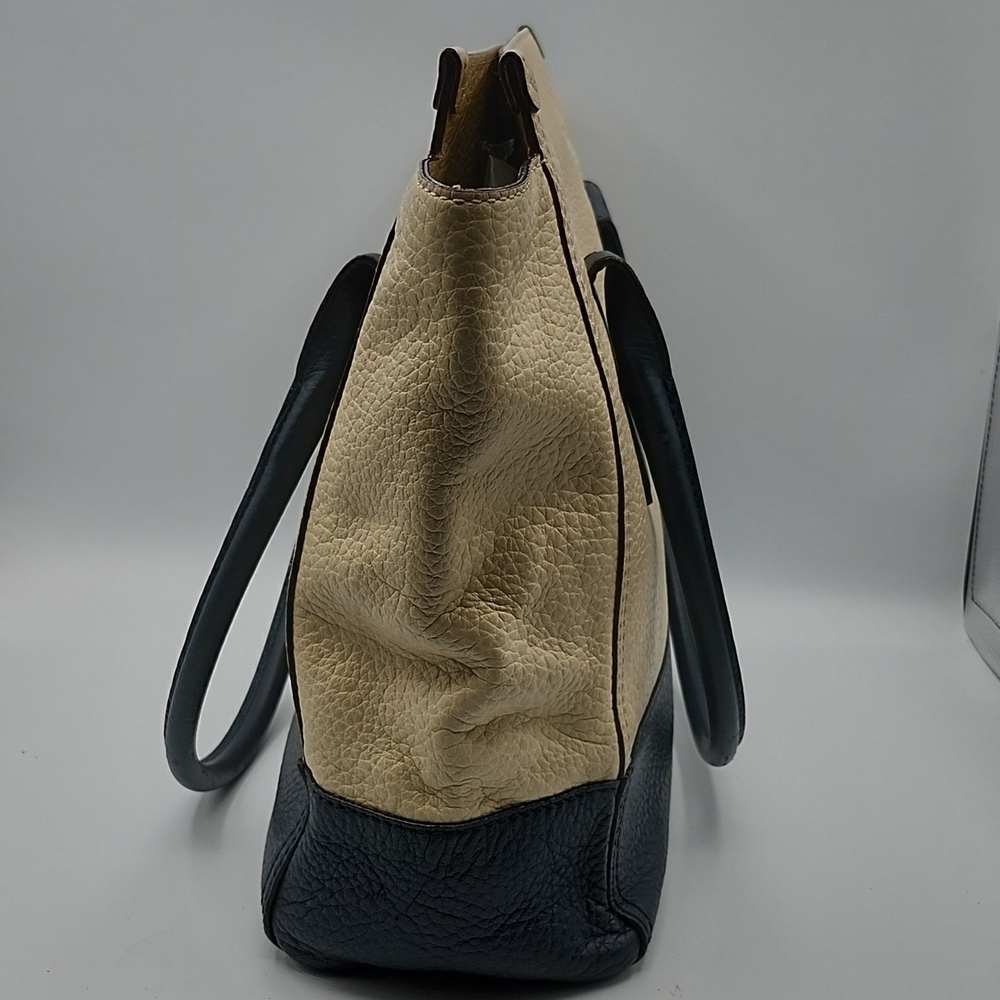 Kate Spade Chic Purse Leather Navy & Cream Large Tote/purse - Picture 4 of 8